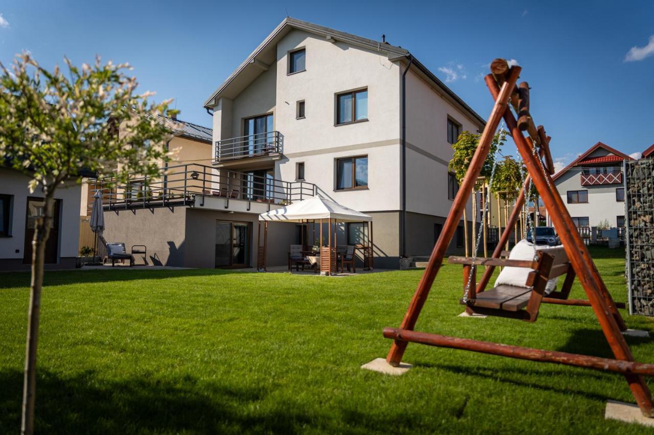 Stylish Apartment Under The Tatras Štrba Exteriör bild