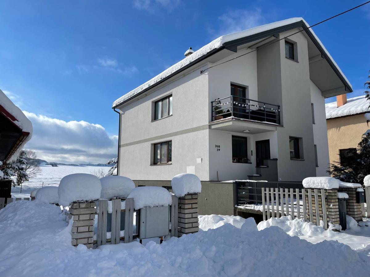 Stylish Apartment Under The Tatras Štrba Exteriör bild